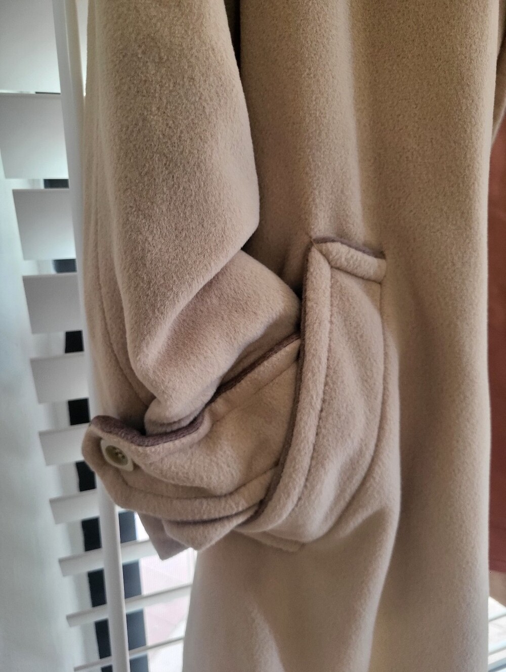Vintage Miracle Beige Coat with Brown Trim - Picture 4 of 6